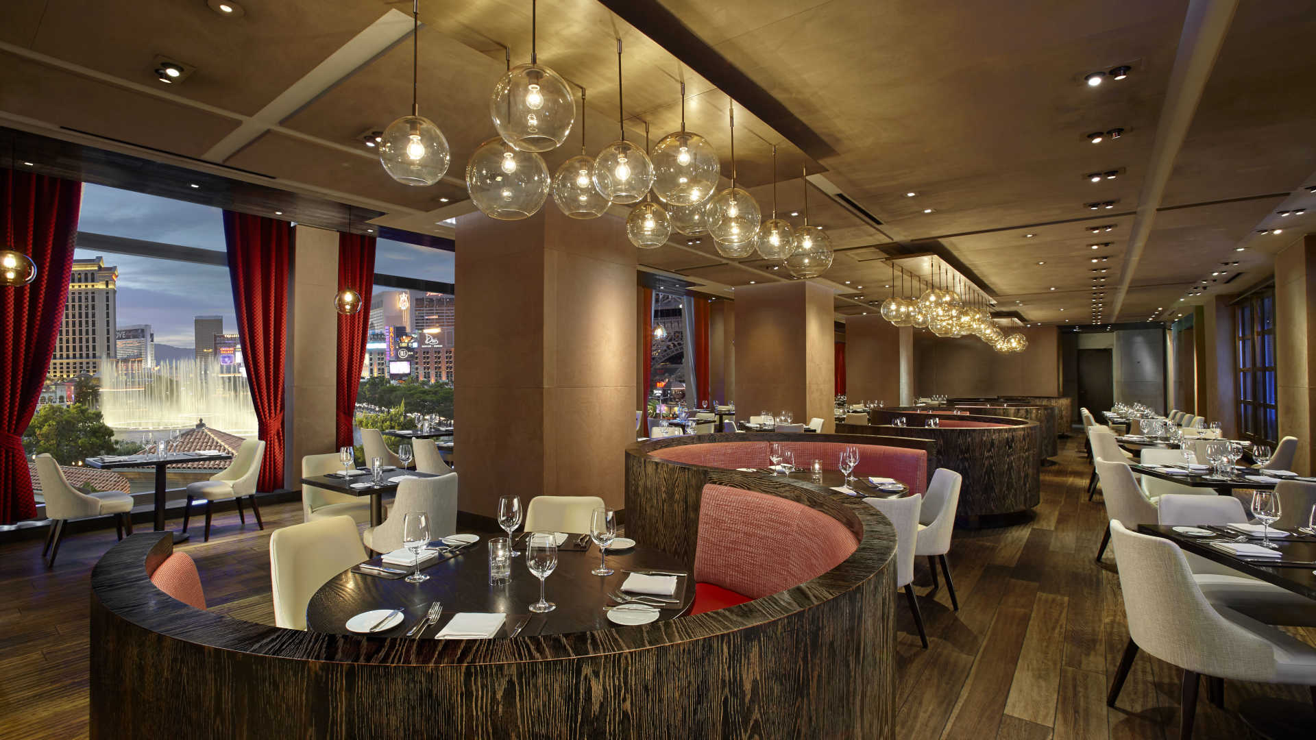 Scarpetta Cosmopolitan Las Vegas Round Mirror Bathroom Las Vegas Restaurants Hotels Design